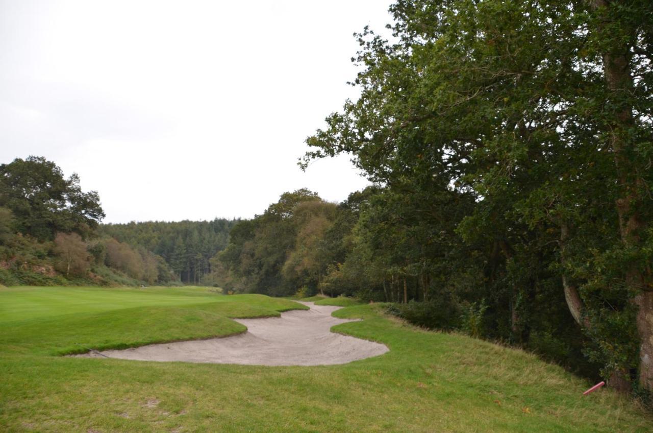 The Nineteenth, Oakridge St Mellion, Free Golf/Spa Екстер'єр фото